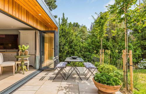 Charming Bosham Garden Lodge - Pass the Keys - Foto 1