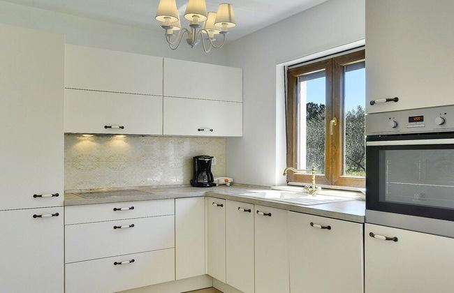 Modern Villa in Marcana With Pool and Terrace - Foto 9