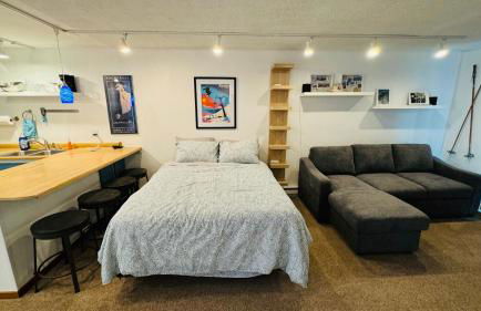 Cute Ski Condo at Base of Mt Alyeska Prime Location - Photo 9