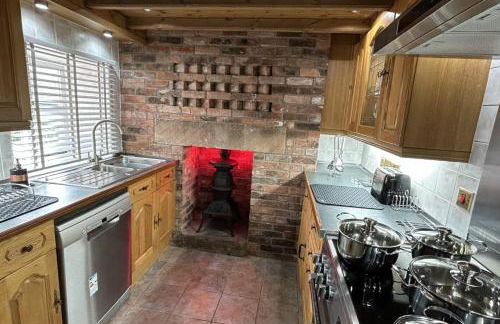 Farmhouse-Sleeps 5-Near Alton Towers Peak Dist - Foto 7