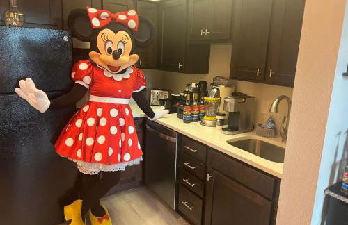 5 Minutes to Disney Free Shuttle King & queen bed - Foto 102