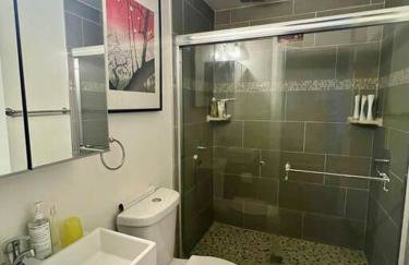 Space To Chill & Work in the Center of Everything - Foto 9