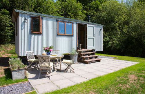 Little Idyll shepherds hut - Photo 6
