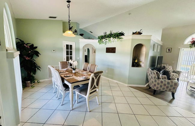 Amazing 3/2 Vacation Home With Private Pool!! - Foto 21