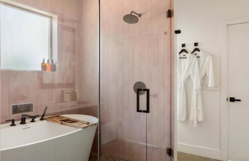 Glass House - Hot Tub - Voted AVL's #1 Luxe Stay - Foto 15