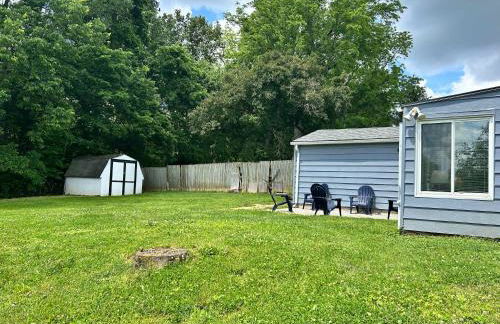 Bellwood 2 bed family house w 2 living areas Superhost - Photo 21