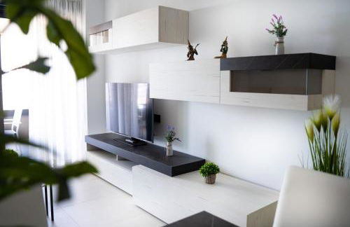 Apartamento de 3 dormitorios, piscina y parking - Photo 28