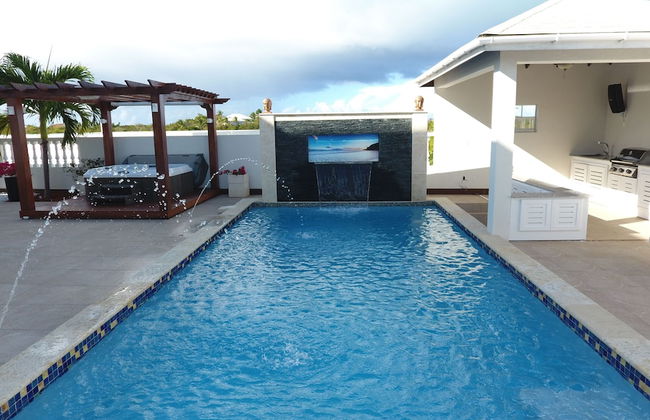 The White House TCI - Foto 27