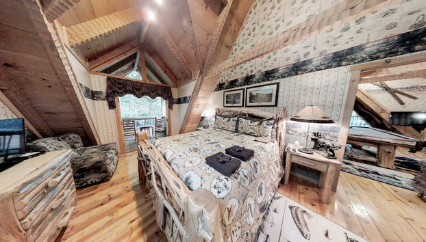 Streamsong Secluded Creek View Cabin with Hot Tub and Pool Table by RedAwning - Foto 2, Habitación