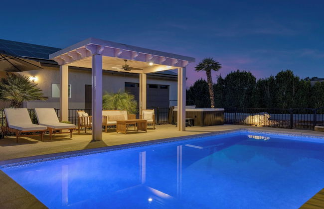 Pool, Sports Court, Game Garage, Fire Pit, & Casita Olivano Ranch by Avantstay - Foto 38