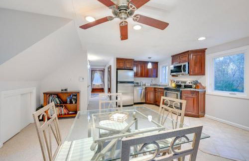 Cozy Dix Hills Apt with Deck about 7 Mi to Beach! - Photo 11