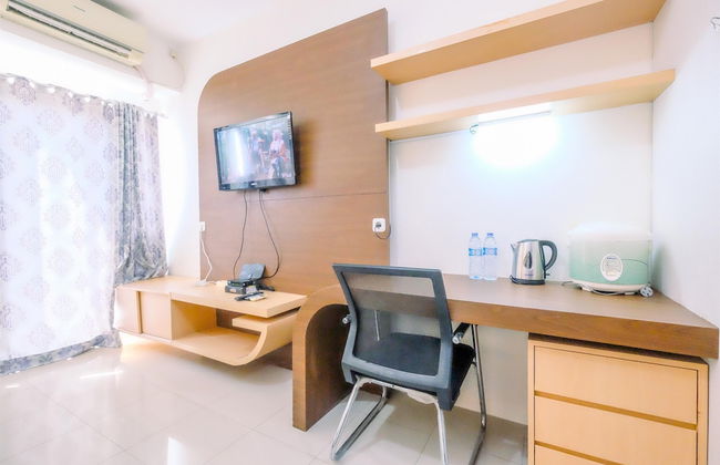 Good Deal And Homey Studio At Park View Condominium - Photo 18