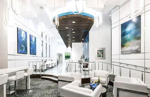 Skyline Luxe Penthouse, Top Floor, Balcony, Pool, Amazing View - Foto 50