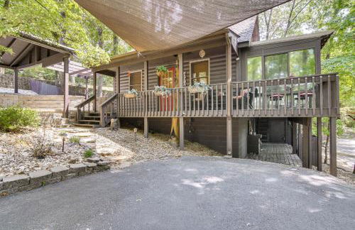 3 Mi to Table Rock Lake Cabin with Fire Pit! - Foto 2