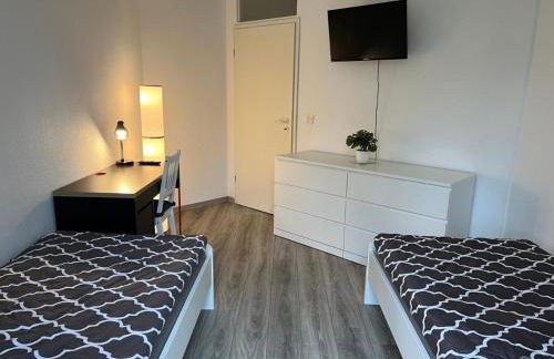 Möblierte Wohnung in bester Lage für Feriengäste und beruflich Reisende AW12A-II - Foto 1