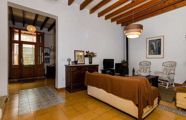 Holiday Home Near Maria de la Salut Town - Photo 23