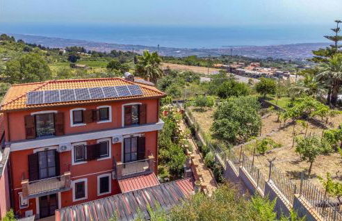 Nice Home In Sant'alfio With Sauna - Foto 2