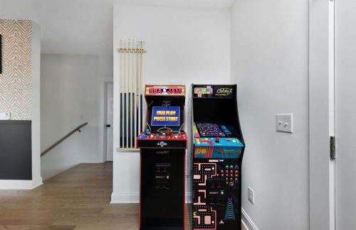 The Morrison - Karaoke Theater Backyard Oasis - Foto 17