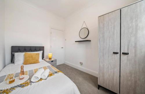 London Wembley Luxury Stay 2BR Apartment next to stadium with Free Parking - Foto 12