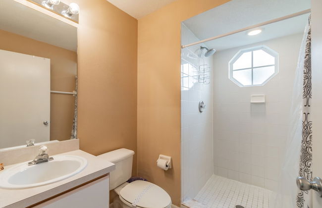 ​Near Theme Parks! 4 BR's, Sleeps 10! Gorgeous Home, Pool, Patio! - Foto 22