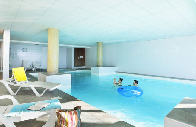 3 bedroom Apartment in Font-Romeu-Odeillo-Via with swimming pool and garden - Photo 9