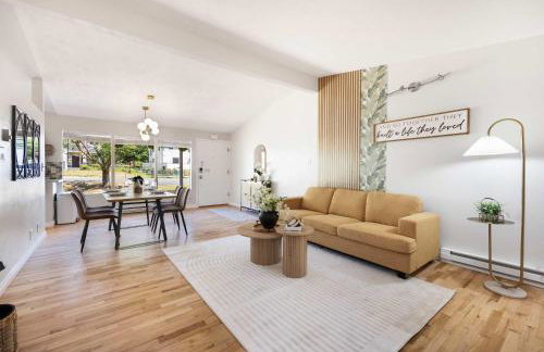 Single-Level 2BR Retreat w Hot Tub & Office - Foto 7