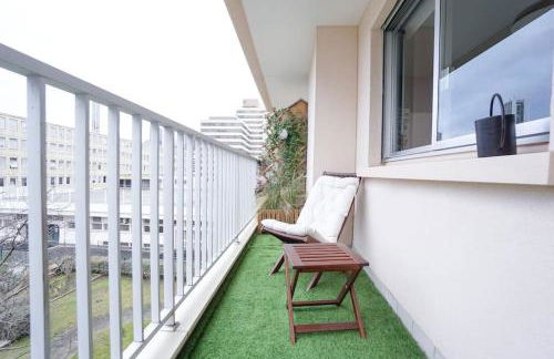 Spacious & Cozy 2-Room with Balcony - Foto 14