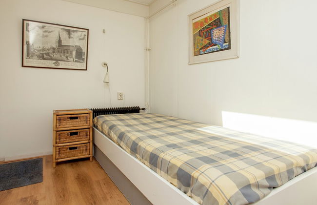 Chic Holiday Home in Noordwijkerhout near Lake - Photo 9