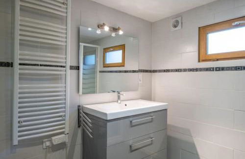 Le Cerf, chalet cocooning avec piscine et billard - Foto 11