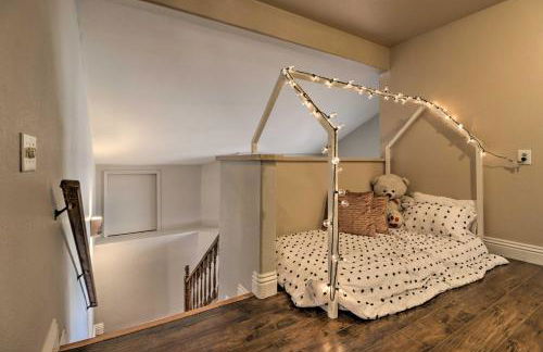 Lavish Family Escape with Game Room in Avondale! - Foto 28