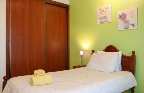 Charming house with fireplace in Grândola, 142 m², Internet included - Foto 13