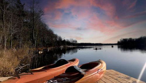 Majestic Lake Front Chalet - Foto 1