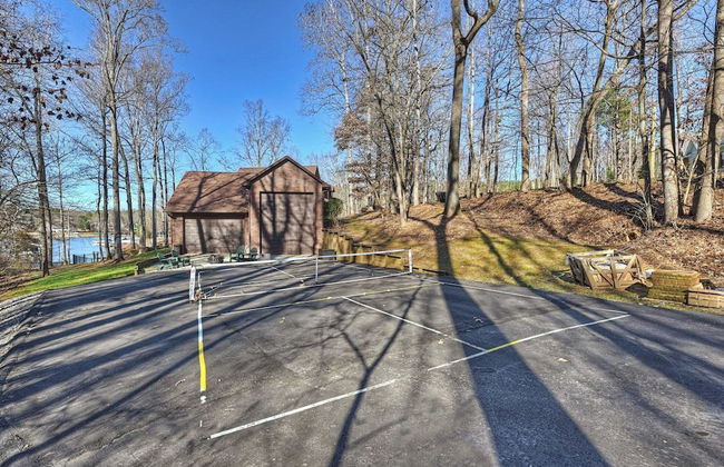 Winding Down by Avantstay Sleeps 20 + Dock, View - Photo 52