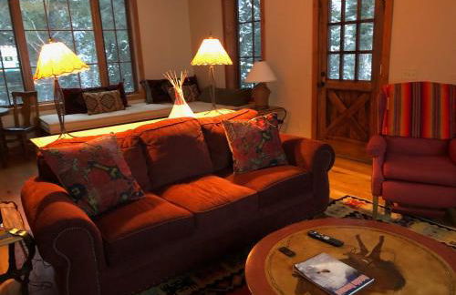 Luxury-Quintessential Montana Retreat! - Foto 13