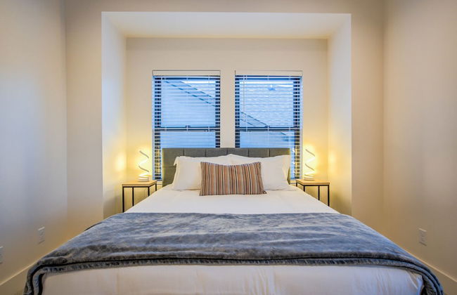 6bd3.5ba🌟downtown Modern Luxury W/hot Tub🌟 - Foto 8