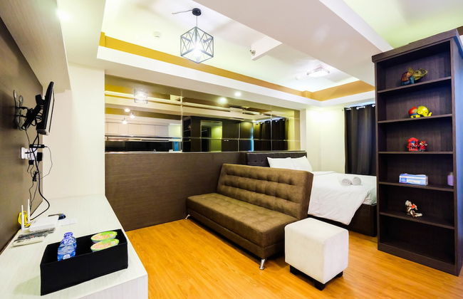 Spacious Studio Room at Green Pramuka Apartment - Foto 1