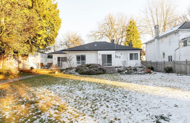 Classic House in Heart of Vancouver - Photo 20