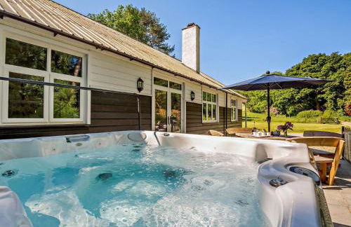 4 Bed in Llanfairtalhaiarn 88973 - Photo 11