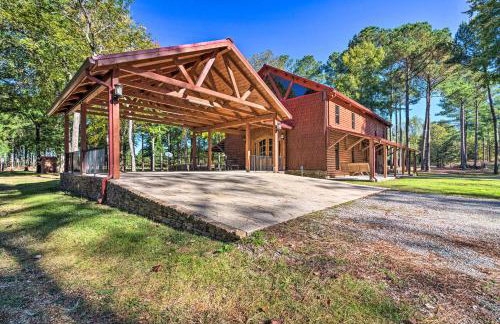 Countryside Cabin Retreat with Outdoor Kitchen! - Foto 34