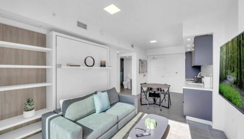 Modern 1 Bed Condo across from Bayside in Downtown - Foto 3