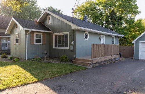 Seabreeze Lakeside Getaway - Foto 1