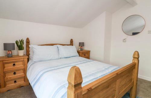 Ickle Pickle Cottage - Photo 8