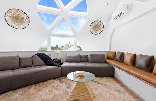 The KingDome - A Unique, Royal Experience with Hot Tub, Rooftop and Views - Foto 37