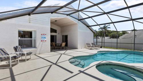 Sunny Getaway with Private Pool, Spa & Fenced Yard - Foto 2, sunbed