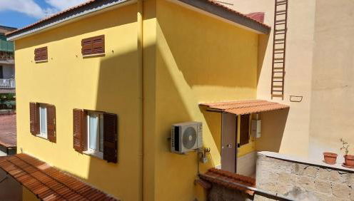 Stop and Fly - Photo 1