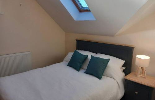 Roomy Penthouse 2 double bed apartment - Spacious - Central Beeston - Free secure parking - - Foto 7