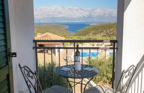 Villa Luisa Pucisca - 2 Häuser, 6 Schlafzimmer Insel Brac - Pool, Grill, Kamin, Tischtennis, Boccia - Foto 13