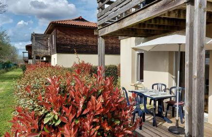 T2, 50m du lac, PISCINE, WIFI, jardin terrasse sans vis-à-vis, 1 à 4 pers - Foto 17