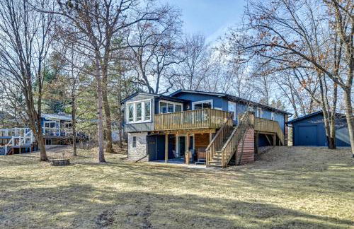 Boat Dock, Hot Tub and Deck Lakefront Nekoosa Home! - Foto 35