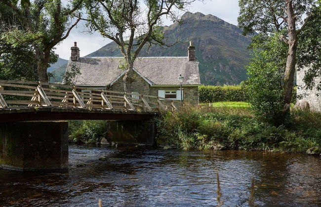 Enchanting Rustic Cottage W/stunning Views & River - Foto 22